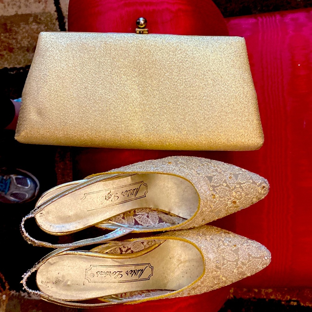 Mister Laurens Vintage Gold Lace Sling back Heels 7M w/ clutch